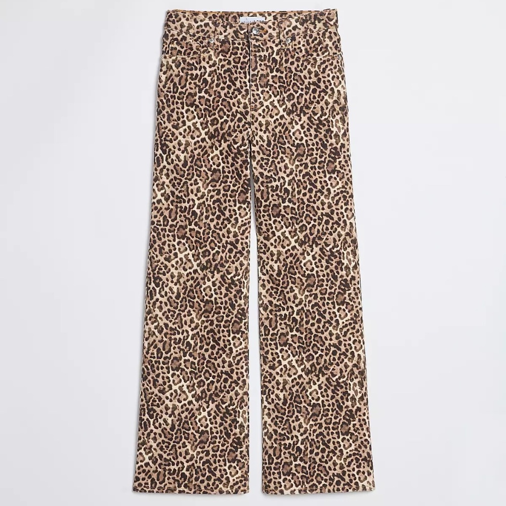 Petite High Rise Wide Leg Jeans in Leopard Print